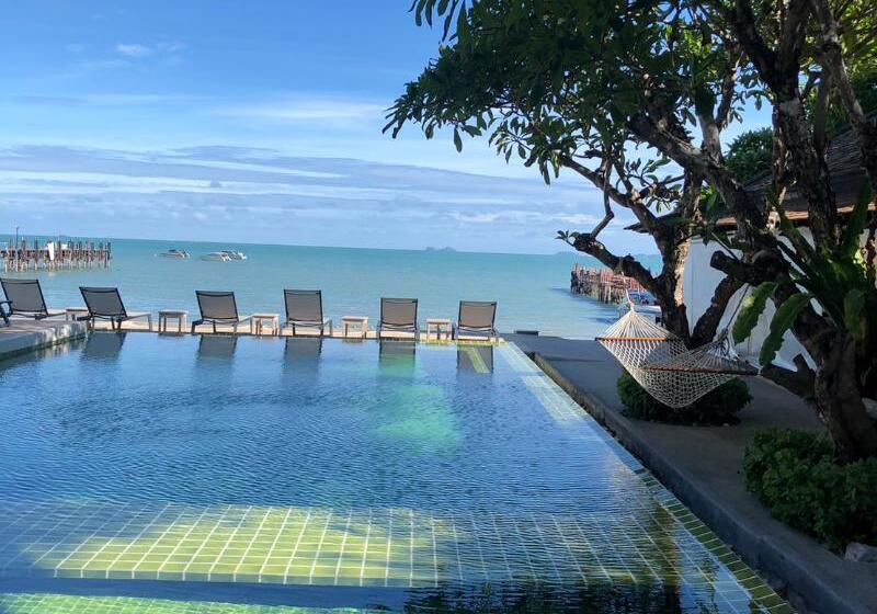 هتل Punnpreeda Beach Resort   Sha Plus Certified