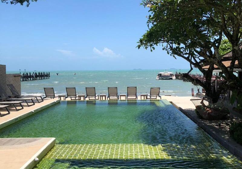 هتل Punnpreeda Beach Resort   Sha Plus Certified