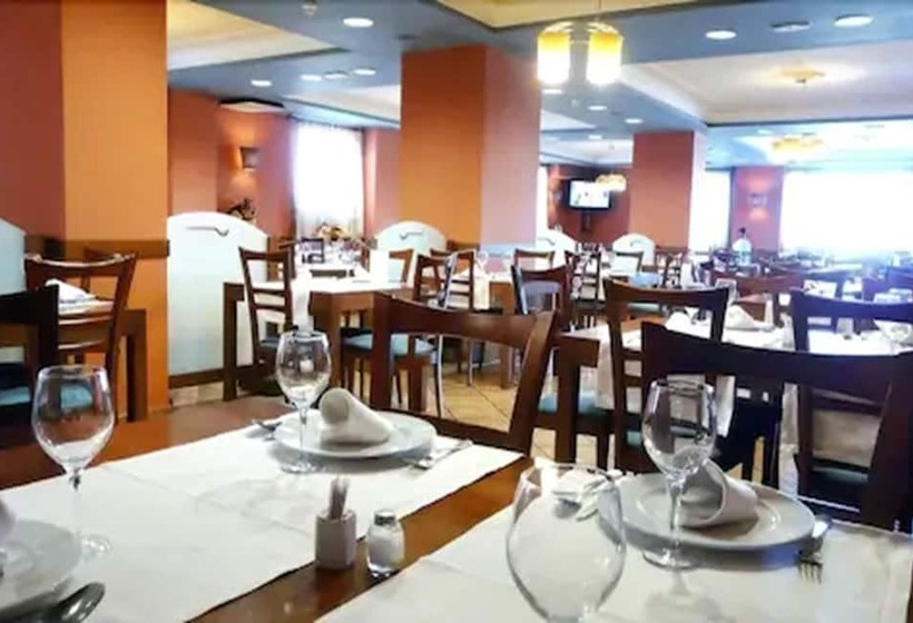 هتل Restaurante El Tollo