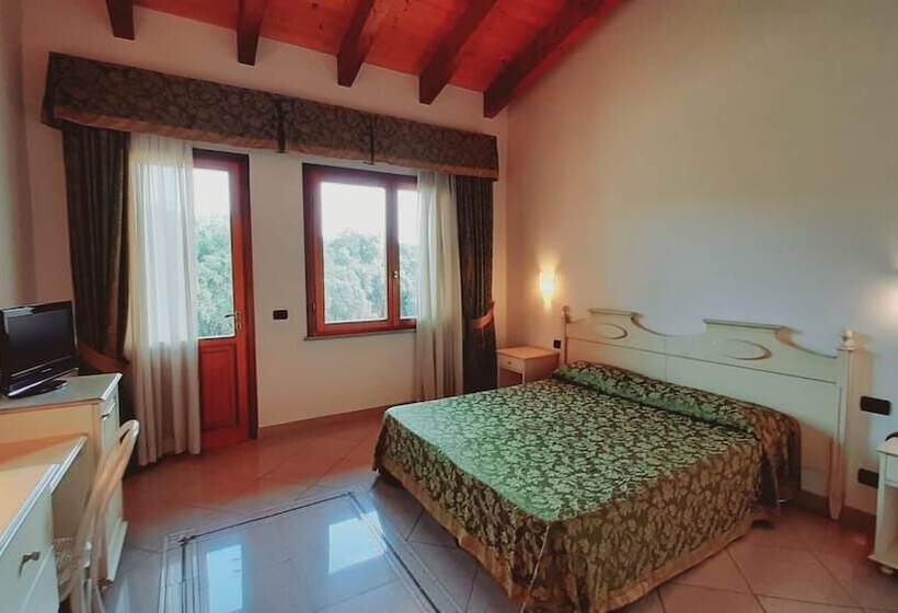 هتل Sa Rocca Sport E Resort
