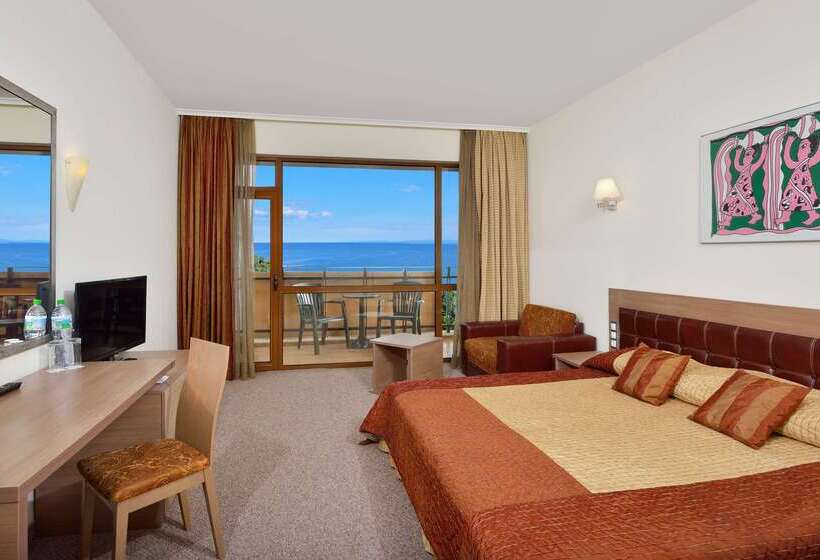 هتل Sol Nessebar Palace All Inclusive