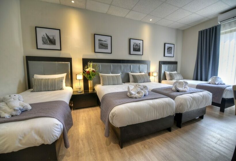 Fotos del hotel St. Julian S Bay:  16