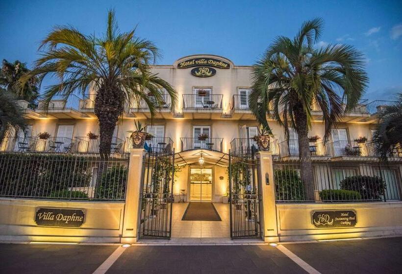 هتل Villa Daphne