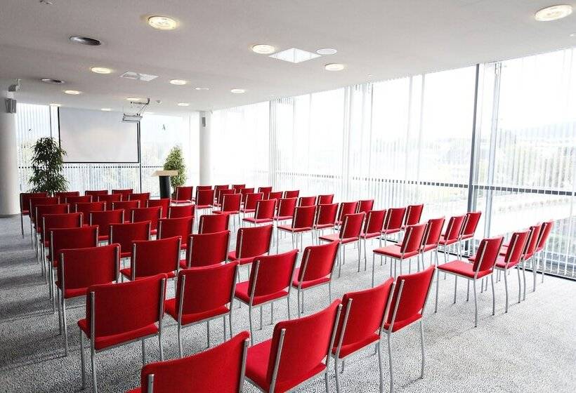 هتل Voco® Villach, An Ihg