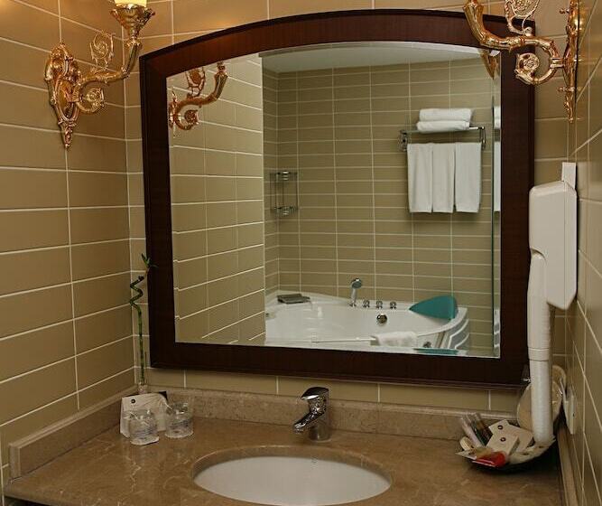 هتل Latanya Palm & Spa Airport Antalya