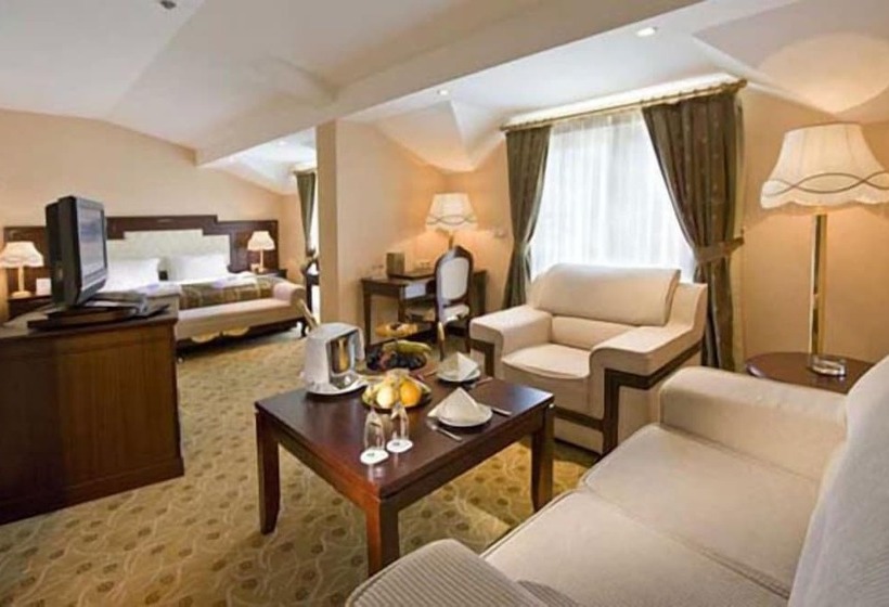 هتل Latanya Palm & Spa Airport Antalya