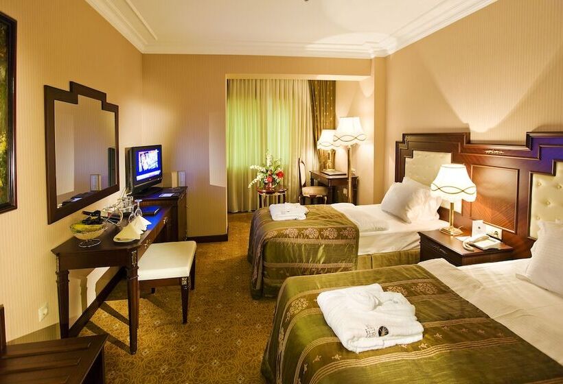 هتل Latanya Palm & Spa Airport Antalya
