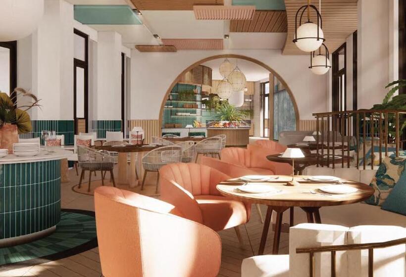 استراحتگاه M Social Hotel Phuket