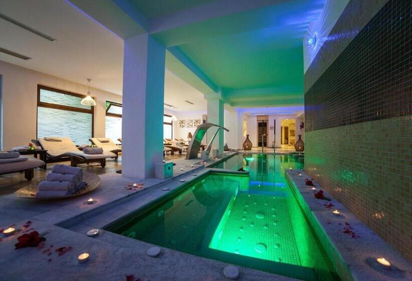 Oceanis Beach & Spa Resort