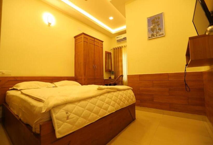 هتل Sapphire Inn