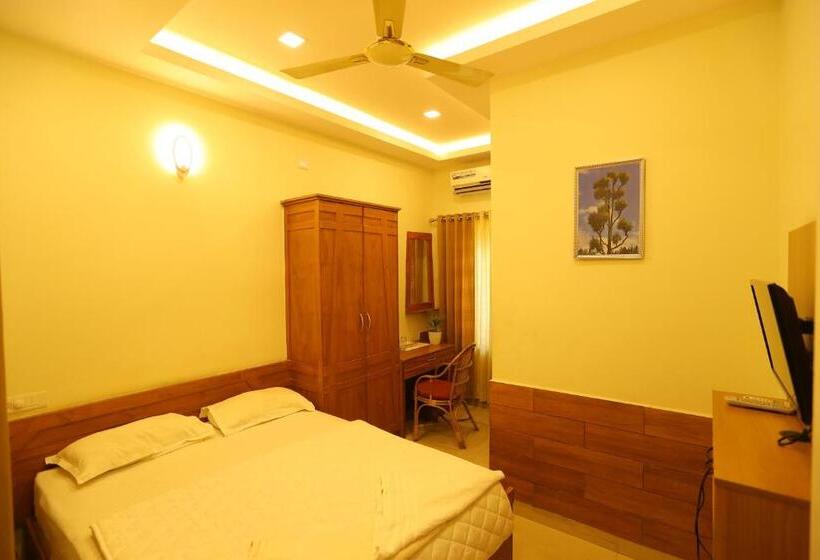 هتل Sapphire Inn