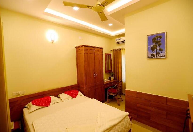 هتل Sapphire Inn