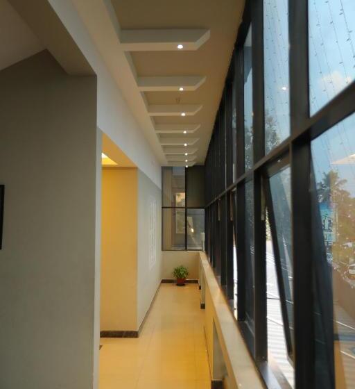 هتل Sapphire Inn