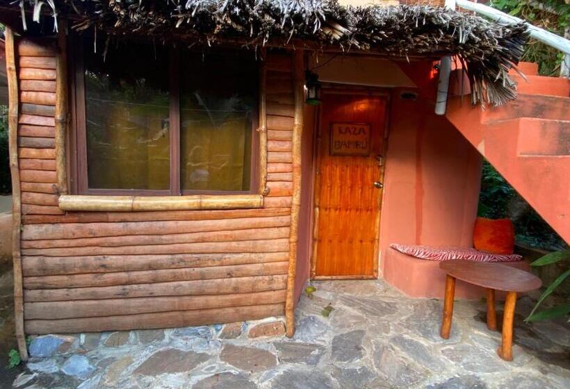 هتل Yes Papa! Rooms At 100m From The Beach!