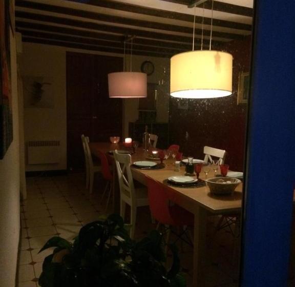 Пансион Relais De Chasse Sasu Guta