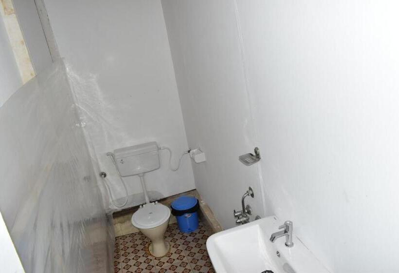 בית מלון כפרי Hare S Bar And Restaurant