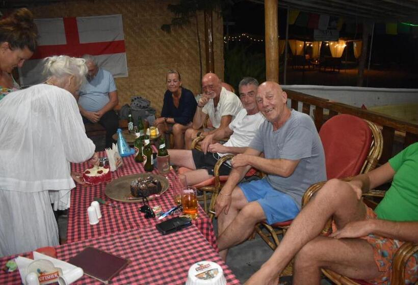 בית מלון כפרי Hare S Bar And Restaurant