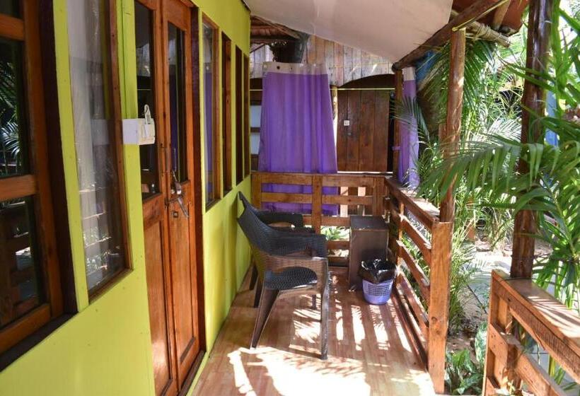 בית מלון כפרי Hare S Bar And Restaurant