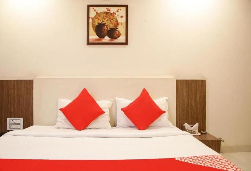 호텔 Oyo 77228 Hgc Comfort Room S