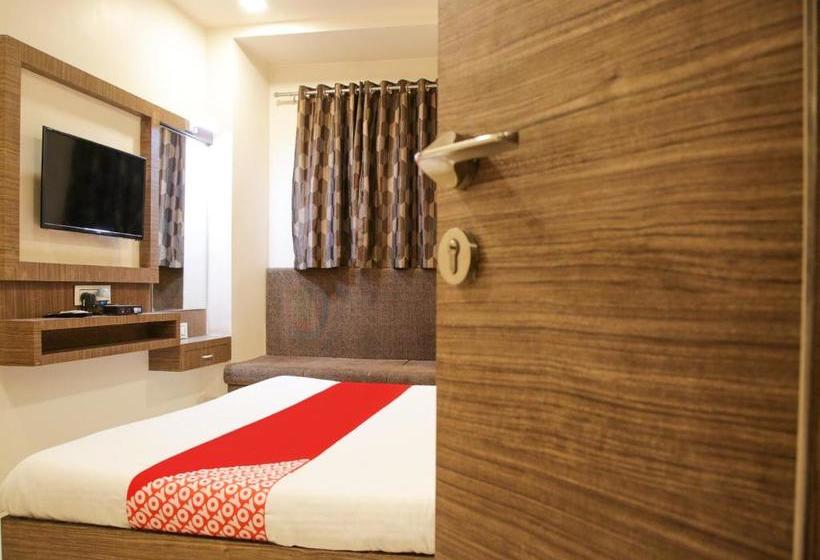 호텔 Oyo 77228 Hgc Comfort Room S