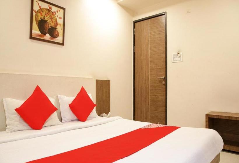 호텔 Oyo 77228 Hgc Comfort Room S