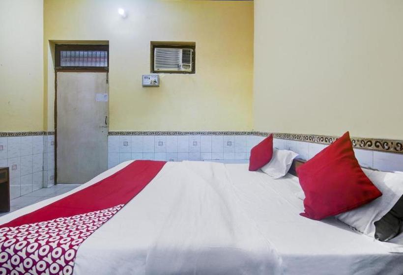 Отель Oyo 77377 Raj Guest House