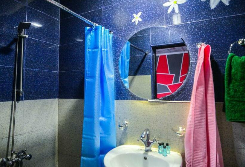 هتل Paxlava Guesthouse & Restaurant