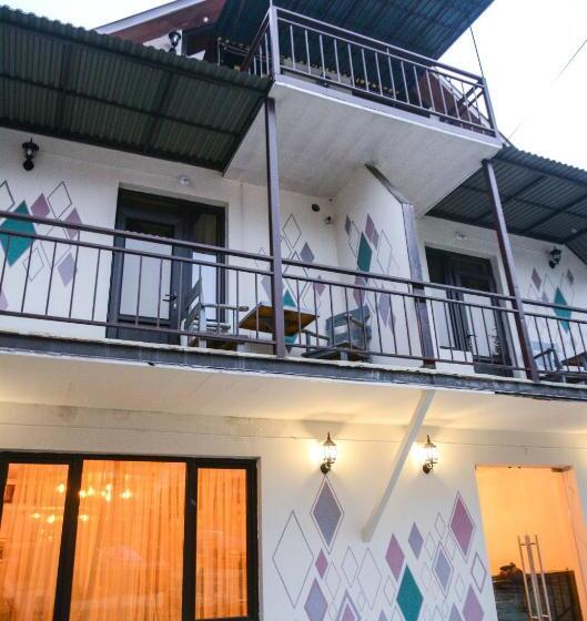 هتل Paxlava Guesthouse & Restaurant