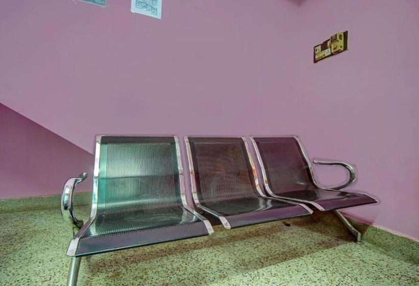 فندق Vaccinated Staff  Spot On 76801 Rks Residency