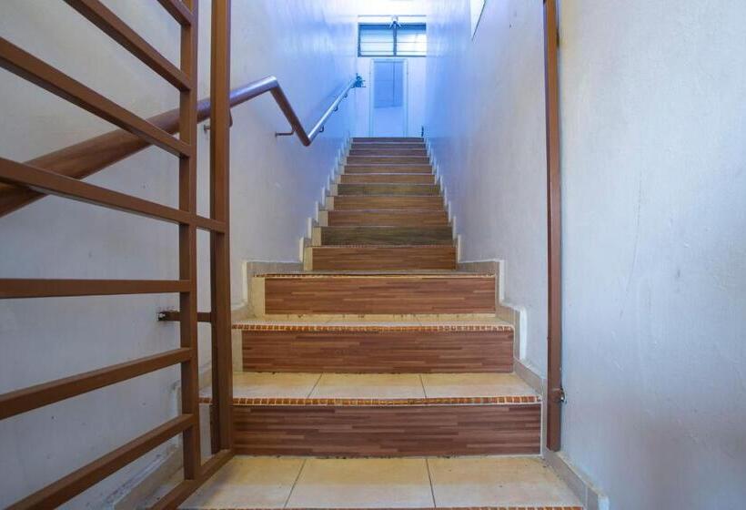 هتل Spot On 90156 Bidara Guest House