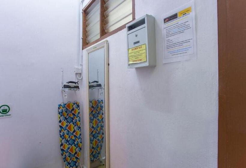 هتل Spot On 90156 Bidara Guest House