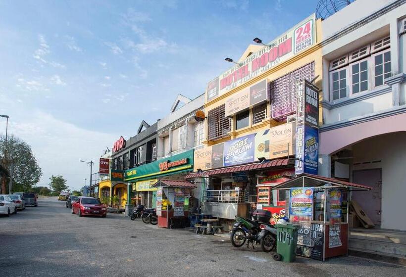 هتل Spot On 90156 Bidara Guest House