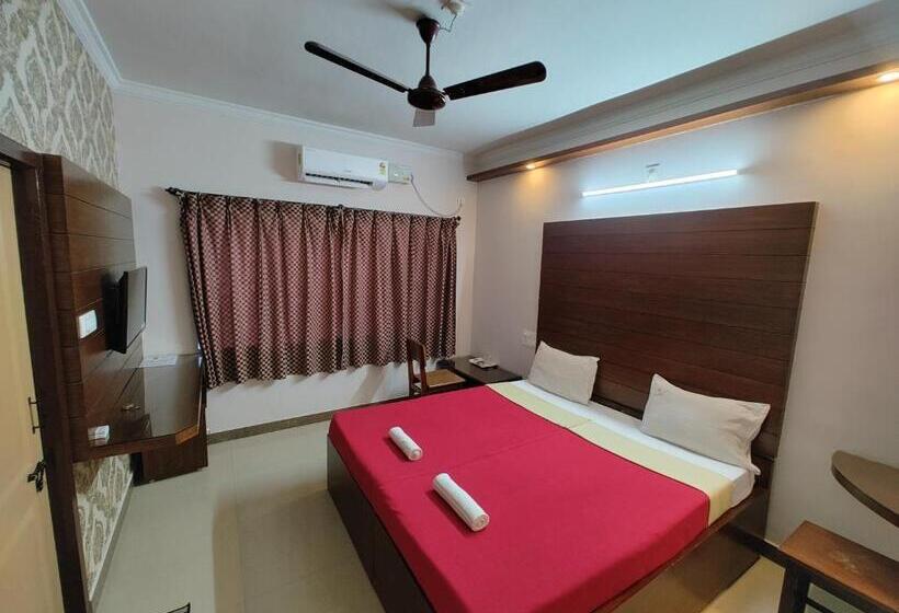 فندق Vyavahar Lodge