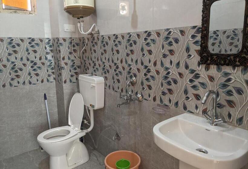 پانسیون Golden View B&b