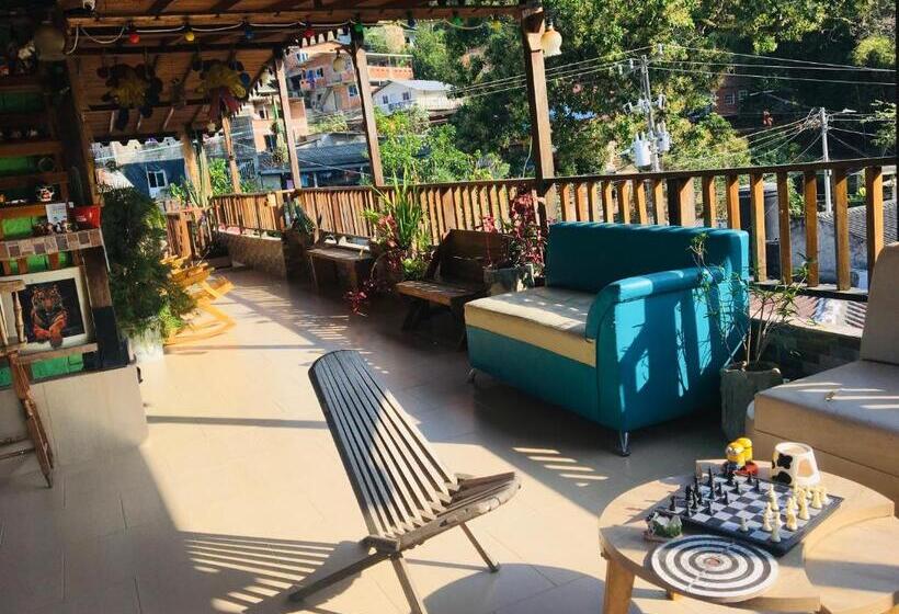 پانسیون Hostal Los Wichos