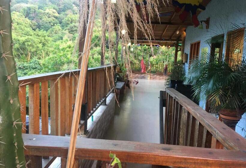 پانسیون Hostal Los Wichos