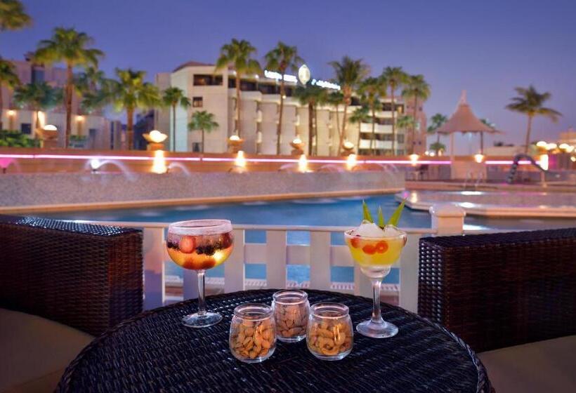 هتل Al Corniche