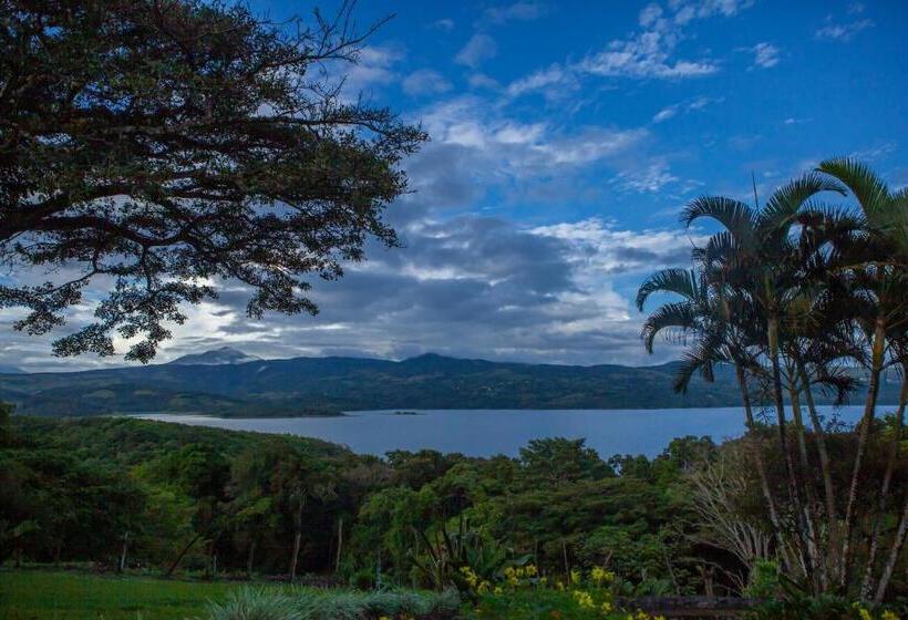 호텔 Lake Arenal Brewery &