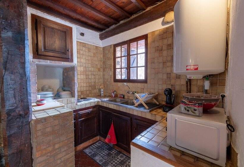 هتل Le Chateau D Argens