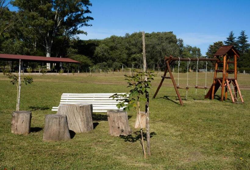 هتل Mariapolis Alta Gracia