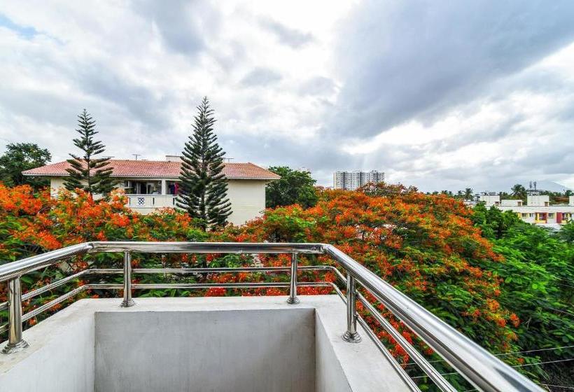 酒店 Flagship Lotus Lakeview Apartments