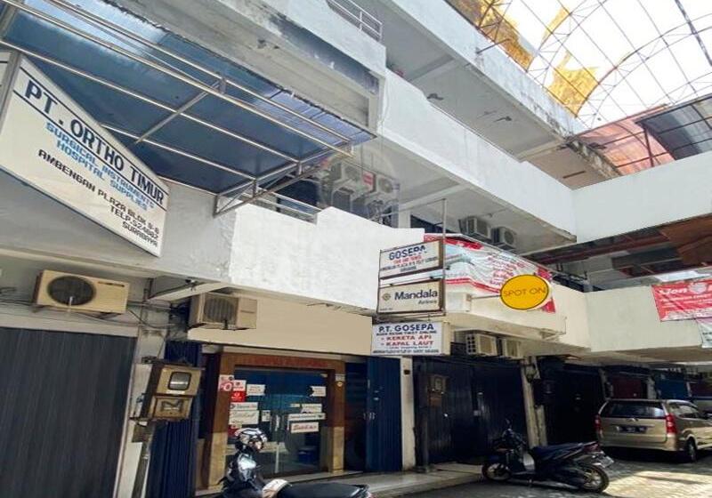 هتل Spot On 90147 Gosepa Ambengan Plaza