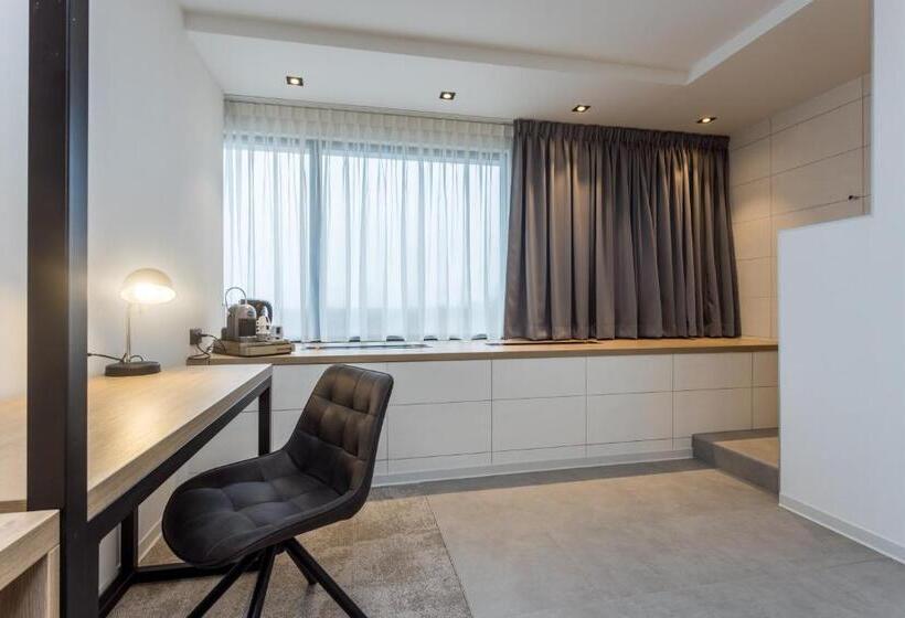 בית מלון כפרי De Rousch   4 Sterren Superieur