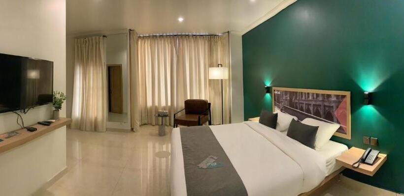 هتل Lokal Rooms X Gulberg