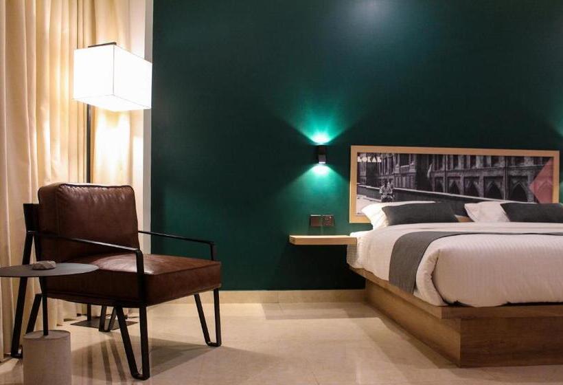 هتل Lokal Rooms X Gulberg
