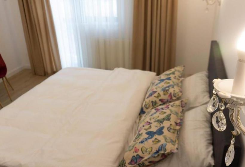 هتل M Rooms