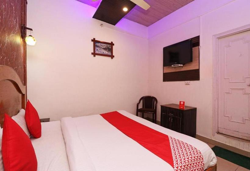 호텔 Oyo Vad180  Pashupati Regency