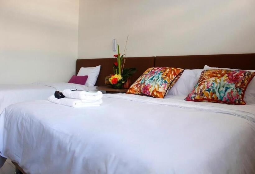 هتل Tunebo Inn