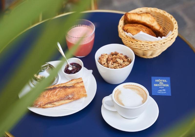 Fotos del hotel Hôtel Du Sentier:  10