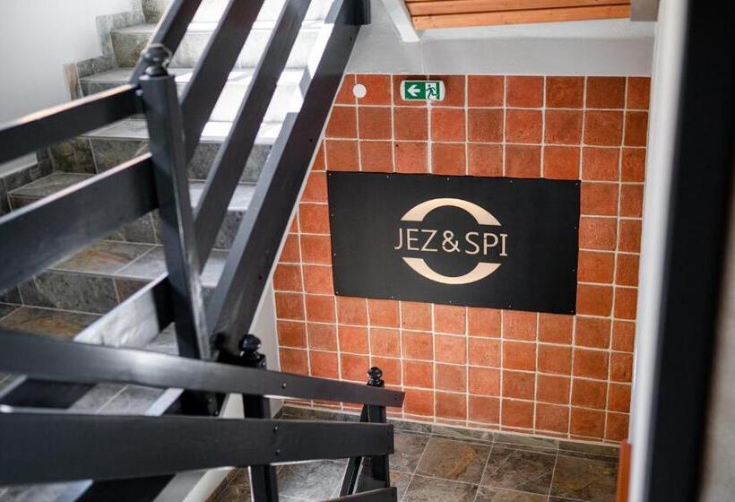 هتل Jez&spi Sušice